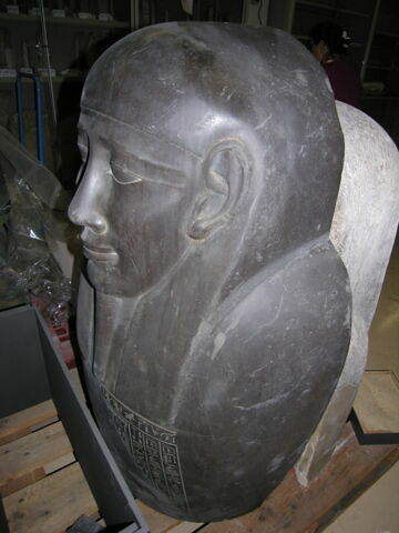 sarcophage momiforme