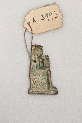 figurine d'Isis allaitant ; amulette