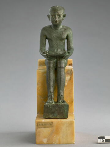 figurine, image 2/6