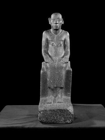 statue, image 11/14