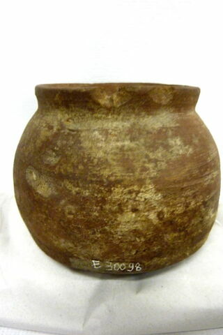 pot, image 2/2