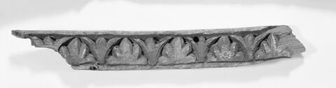 baguette à poser ; frise ; décor architectural ; fragment, image 4/5