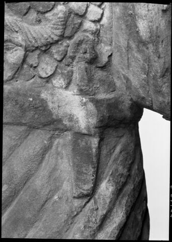 statue, image 7/23