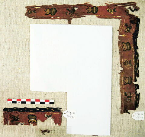 bande décorative d'habillement ; fragment, image 2/2