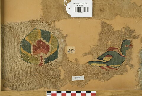 décor de textile ; fragment