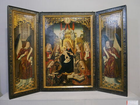 Triptyque d'Abbeville :ouvert : "Virgo inter Virgines" entre deux anges