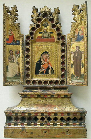 Triptyque-reliquaire à volets mobiles : Panneau central : La Vierge et l'Enfant; au-dessus, le Christ au tombeau ;- Volet gauche : Saint Jean Baptiste ; au-dessus, l'Ange de l'Annonciation .- Volet droit : Sainte Marie-Madeleine ; au-dessus, la Vierge de l'Annonciation, image 4/5