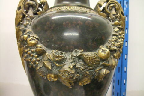 Vase, image 5/5