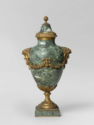 Vase (de style Louis XVI)