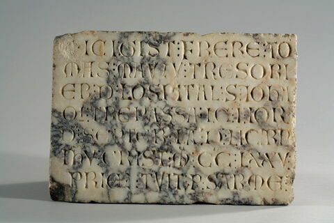 Épitaphe de frère Thomas Mauzu trésorier de l'ordre de l'Hôpital Saint-Jean de Jérusalem (mort le 1er septembre 1275)