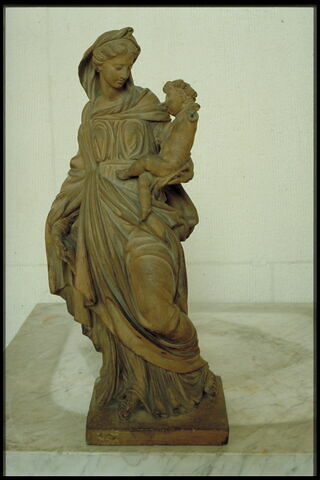 La Vierge et l'Enfant, image 7/9