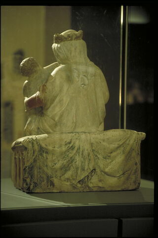 La Vierge assise et l'Enfant, image 13/14