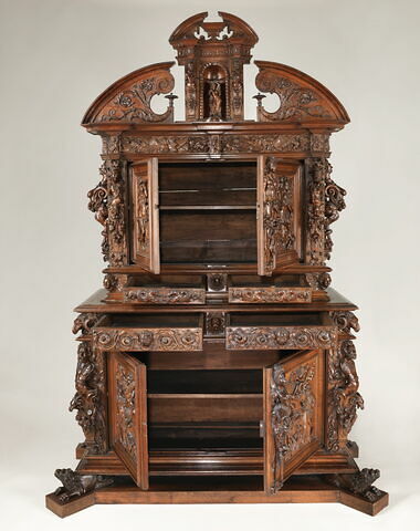 Armoire à deux corps portant la date de 1617, image 12/29