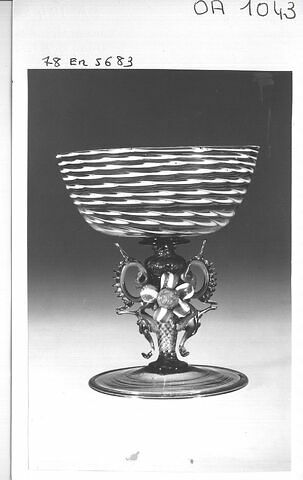 Coupe, image 4/4