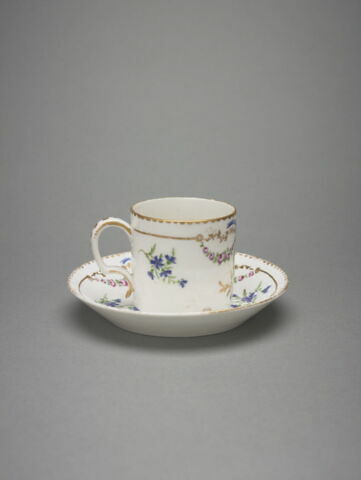 Tasse litron et soucoupe, d'une paire (TH 1417), image 6/12