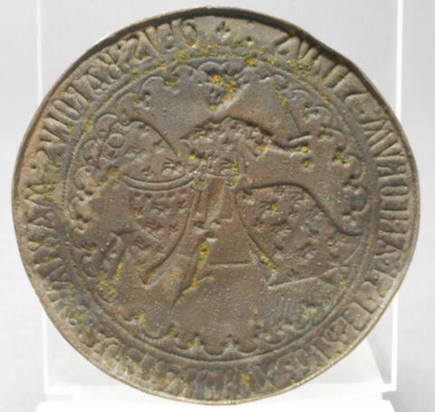 Surmoulage du droit d'une médaille de Charles de France, duc de Guyenne (de 1469 à 1472) et frère de Louis XI : le duc chevauchant, image 2/4