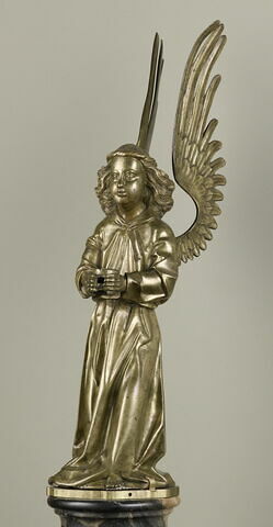 Statuette : ange porte-lumière