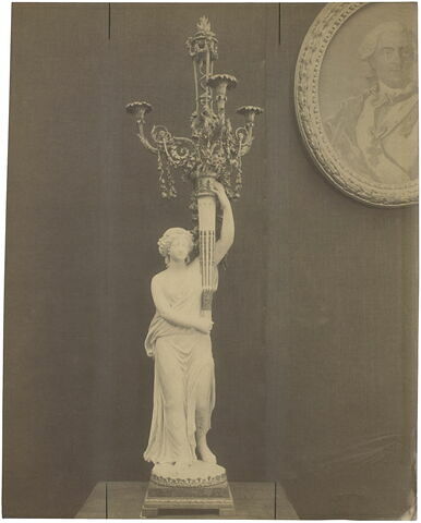 Grand candélabre à trois lumières : L'hiver, d'une paire (avec OA 5313), image 7/7