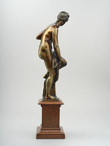 Statuette : Vénus après le bain, image 5/5