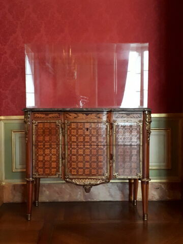 Commode, d'une paire (avec OA 6519)