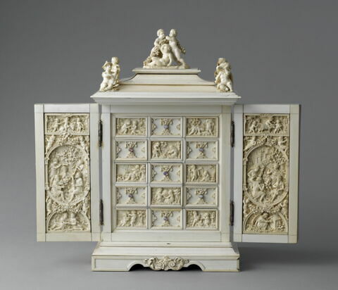 Cabinet, image 6/19