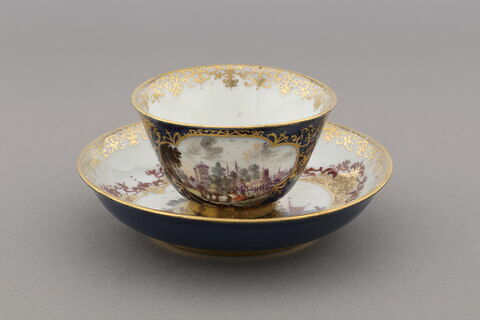 Tasse à thé et soucoupe, d'un service (OA 8074-8090), image 4/5