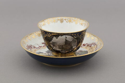 Tasse à thé et soucoupe, d'un service (OA 8074-8090), image 4/5