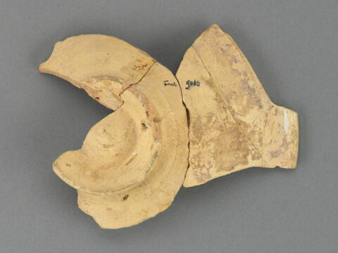 Fragments, image 2/2