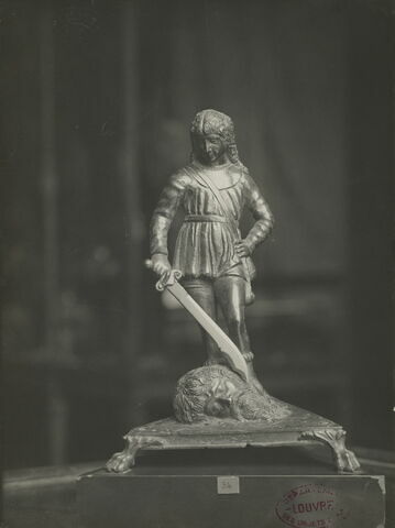 Statuette : David vainqueur de Goliath, image 7/9