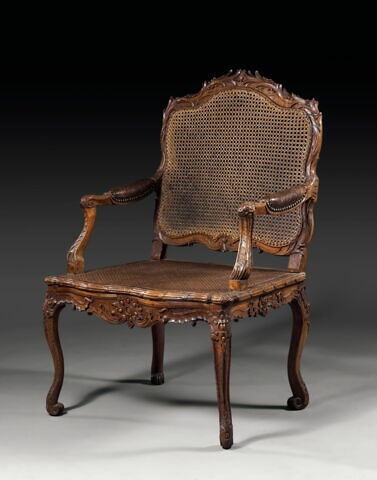 Fauteuil à la Reine canné