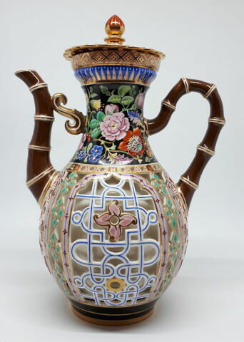 Cafetière du déjeuner "chinois réticulé" de la reine Marie-Amélie