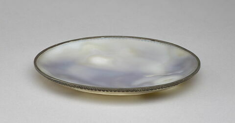 Coupe ronde plate en agate