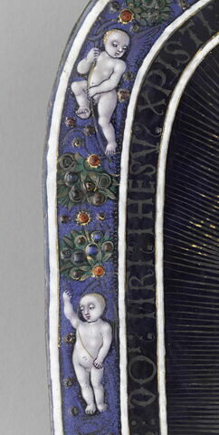 Médaillon : La Vierge douloureuse, image 7/9