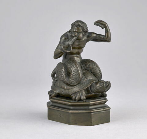 Statuette : Triton chevauchant une tortue