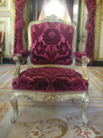 Fauteuil de style Louis XV