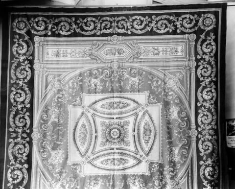 Tapis ras rectangulaire à décor de caissons et médaillon central, image 3/3