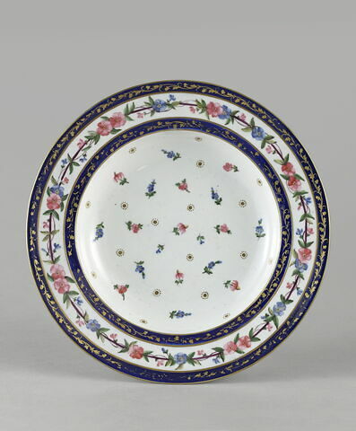 Assiette creuse, d'une série de douze (R 700 à 711), image 4/4