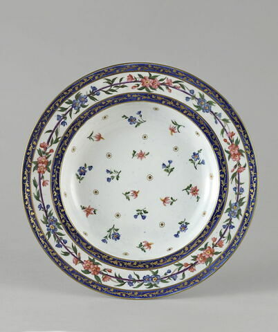 Assiette creuse, d'une série de douze (R 700 à 711), image 4/4