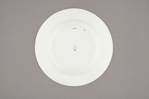 Assiette creuse, d'une série de douze (R 700 à 711), image 2/4