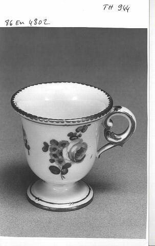 Tasse à glace, d'un ensemble de vingt-cinq (TH 926 à 950), d'un service (TH 809 à 1066), image 4/4