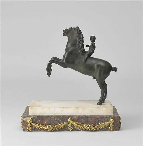 Statuette : enfant sur un cheval, image 4/5