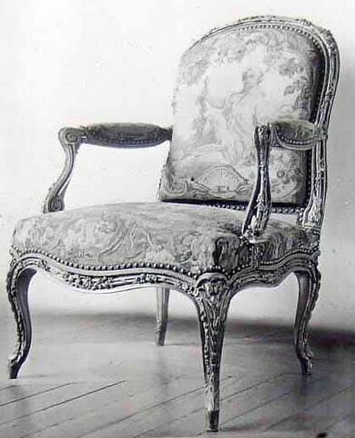 Fauteuil d'une suite de quatre (OA 6532, 6533, 6534, 6535), d'un mobilier de salon (OA 6530 à 6539)., image 3/3