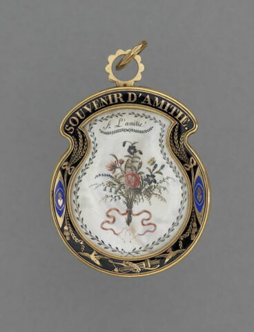 Médaillon pendentif en nacre et or émaillé noir et bleu