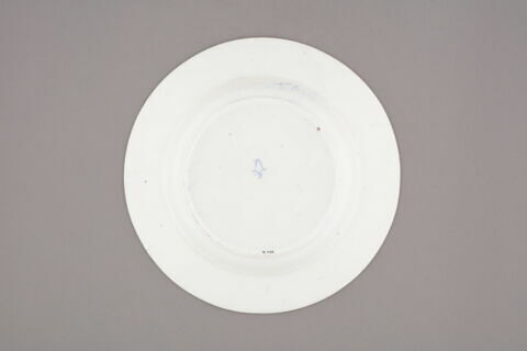 Assiette creuse, d'une série de douze (R 700 à 711), image 2/4