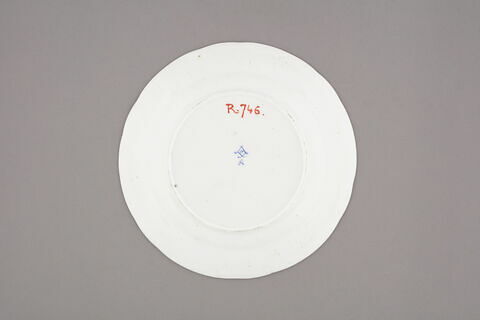 Assiette, d'une série de six (avec R 742 à  R 747), image 2/4