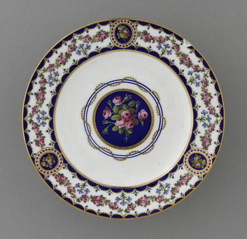 Assiette, image 5/8