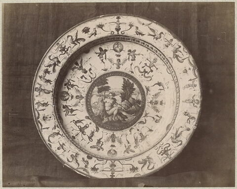 Plat rond : Léda et le cygne, image 8/8