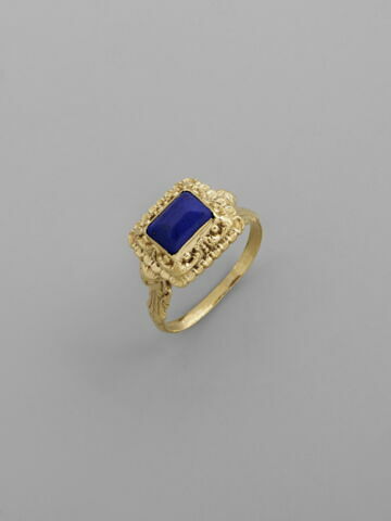 Bague en or avec lapis lazuli