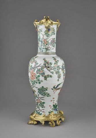 Vase en porcelaine de Chine, image 3/4