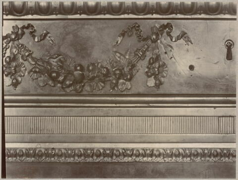 Commode pour la chambre de Louis XVI à Compiègne, image 8/16